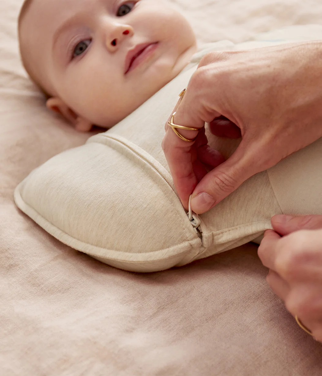 Swaddle Up™ Transition Bag 1.5 TOG Cotton Oatmeal Twigs - Image 6